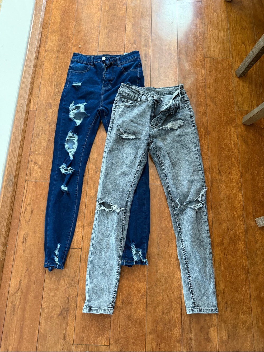 SHEIN Distressed Skinny Jeans Duo - Dark Blue & Acid Gray